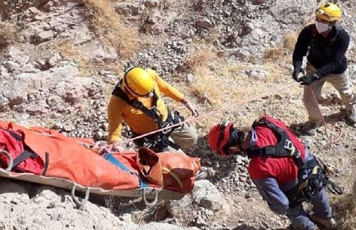 سقوط مرگبار کوهنورد جوان از ارتفاعات شش کلان